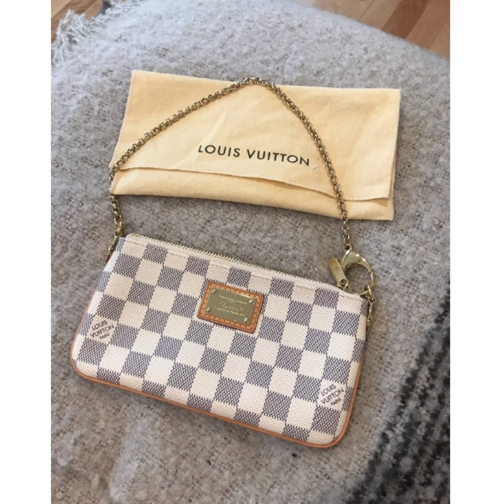 Louis Vuitton Damier Azul Clutch